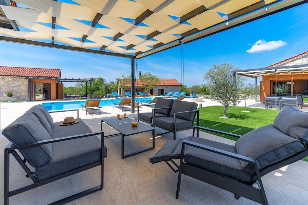 New! Promina Luxury Villa With 72Sqm Heated Pool, Jacuzzi, Infrared Sauna, Tennis Court, Media Room Bogatic Exterior photo