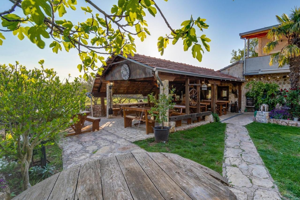 New! Promina Luxury Villa With 72Sqm Heated Pool, Jacuzzi, Infrared Sauna, Tennis Court, Media Room Bogatic Exterior photo